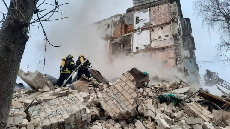 Cinci civili ucraineni au fost ucişi în bombardamentele ruse