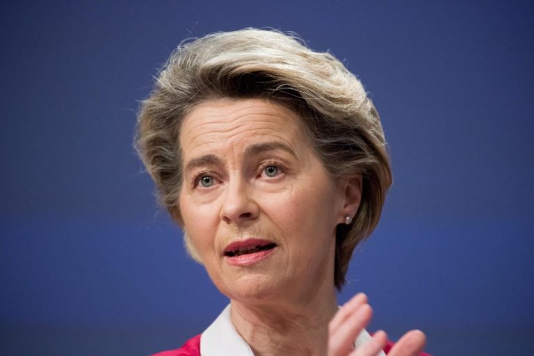Ursula von der Leyen face un apel către europeni să se vaccineze împotriva COVID-19