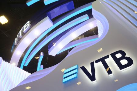 VTB dă vină pe sancţiuni pentru pierderile înregistrate în 2022