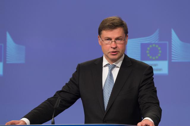 Dombrovskis: Bulgaria ar putea adera la zona euro cel mai devreme în 2022