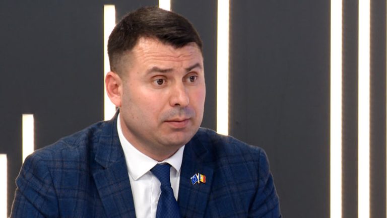 Vasile Costiuc cere demisia ministrului Agriculturii, Vladimir Bolea ‘pentru șantaj’