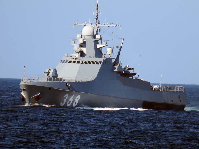 Nava rusă de patrulare Vasili Bîkov apare în Sevastopol după ce Marina ucraineană a anunţat că a scufundat-o