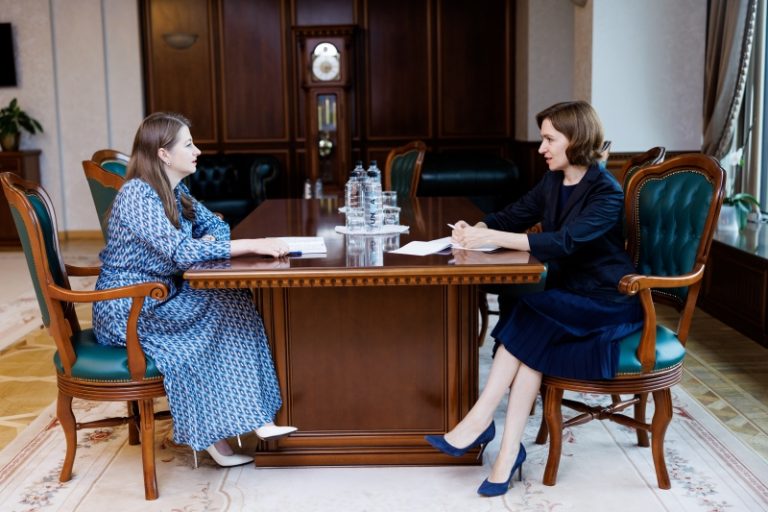 Maia Sandu a discutat cu ministra Veronica Mihailov-Moraru despre mersul reformei justiției