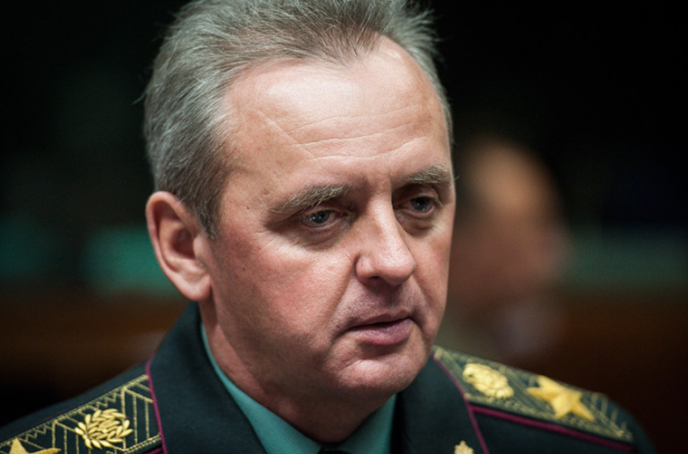 Şeful armatei ucrainene: Rusia pregătește o invazie din trei direcţii în Ucraina