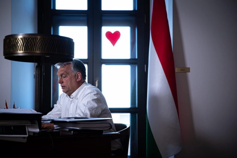 De Vinerea mare, Viktor Orban a făcut o vizită neanunţată la un spital din Budapesta