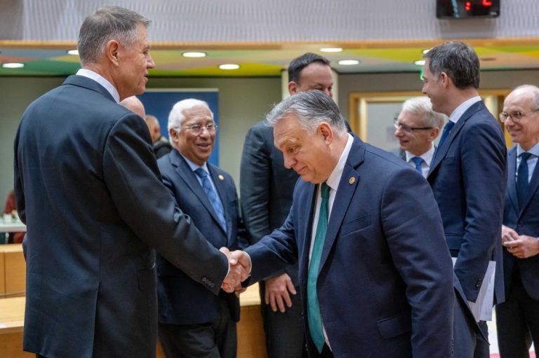 Viktor Orban anunță că îl susține pe Klaus Iohannis pentru șefia NATO