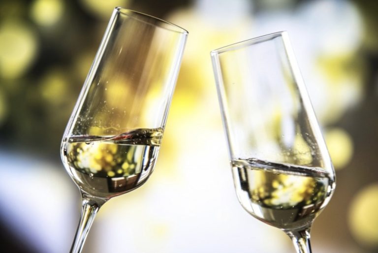 Producția alcoolică și vitivinicolă autohtonă va fi scutită de obligativitatea certificării conformității