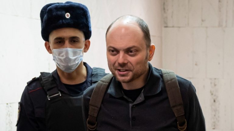 Opozantul rus Kara-Murza, spitalizat în închisoare