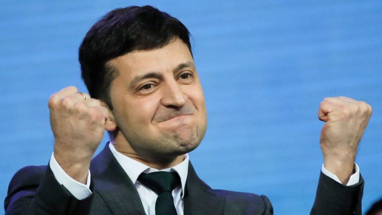 Comisia Electorală de la Kiev confirmă victoria zdrobitoare a partidului lui Zelenski
