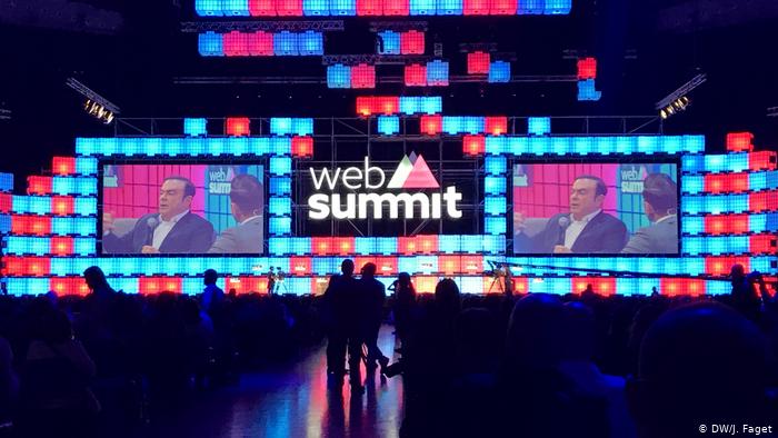 Zeci de mii de persoane, aşteptate să participe în noiembrie la Web Summit, în Lisabona