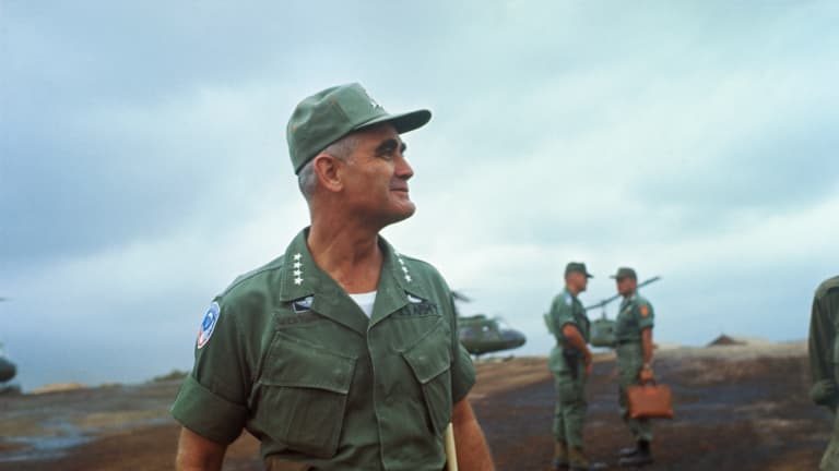 Un general american a propus utilizarea armelor nucleare în Războiul din Vietnam (NYT)