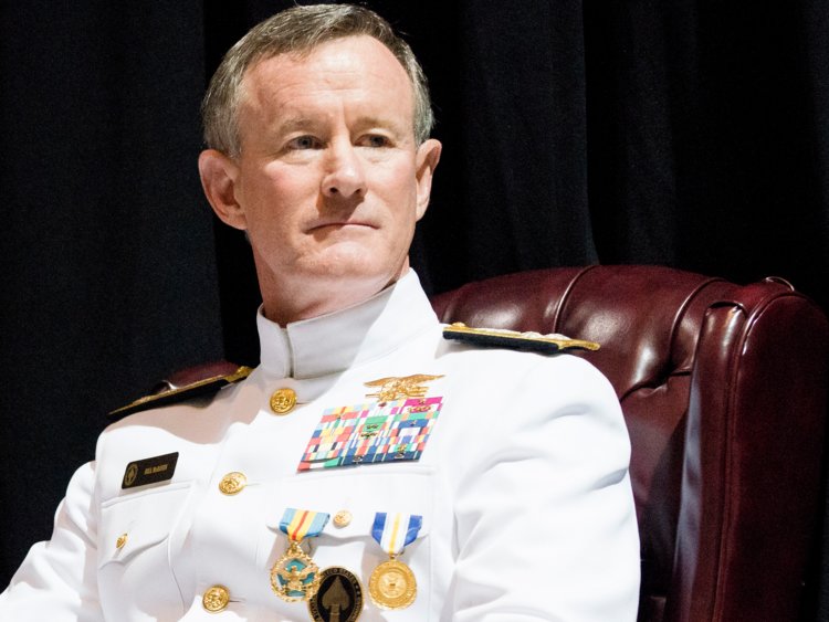 SUA: Amiralul în rezervă William McRaven cere să-i fie retras şi lui accesul la informaţii clasificate