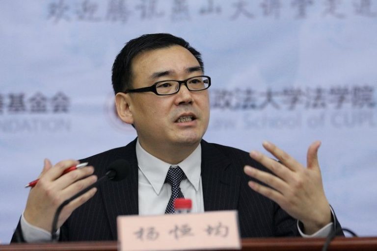 Scriitorul australian Yang Jun va fi judecat în China pentru spionaj