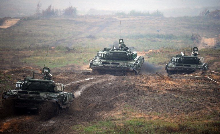 Rusia îşi concentrează forţe şi echipamente militare pe aerodromul belarus din Ziabrivka