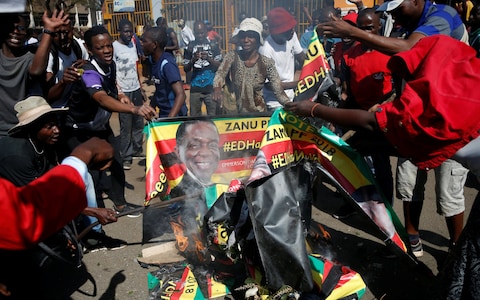 Zimbabwe: Trei morți la Harare în protestele care au urmat după anunţarea victoriei partidului aflat la putere