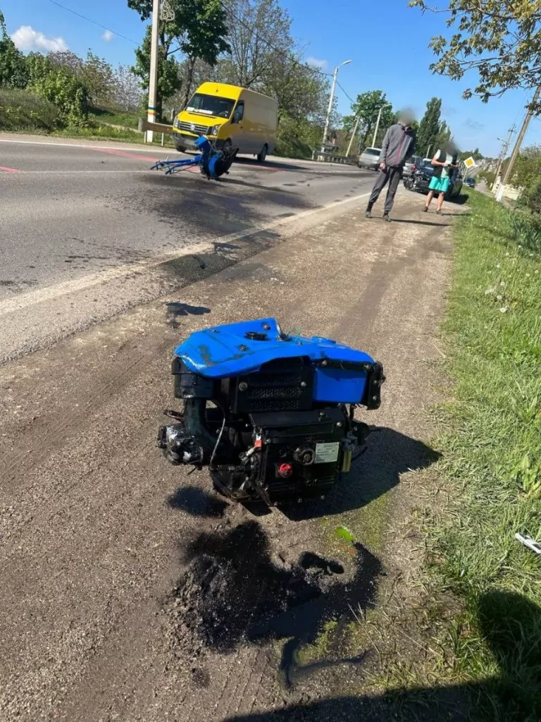 Accident grav la Soroca. Un tânăr a ajuns la spital