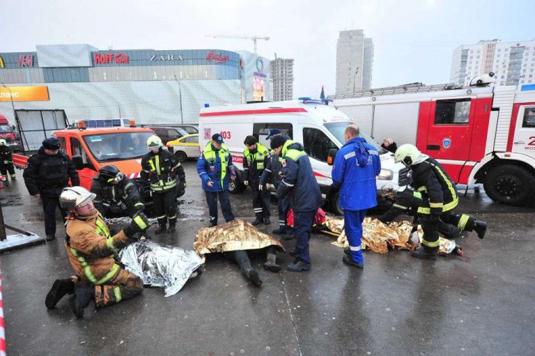 Moscova : Un autobuz a pătruns într-un pasaj pietonal. Cel puțin cinci persoane decedate