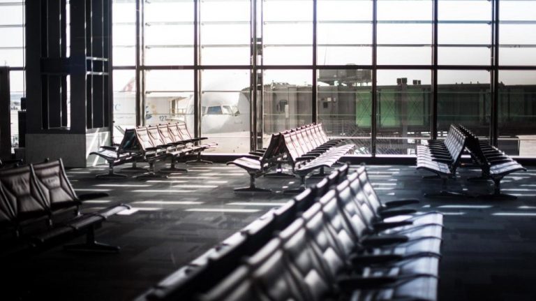 Probleme în transportul aerian. Mai multe aeroporturi din Germania vor fi blocate de o grevă