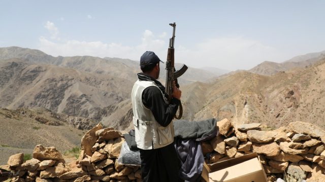 Frontul Naţional de Rezistenţă anunţă lansarea unei ample ofensive antitalibane în nordul Afganistanului