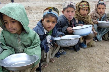 Peste nouă din 10 familii din Afganistan nu au destul de mâncare (ONU)