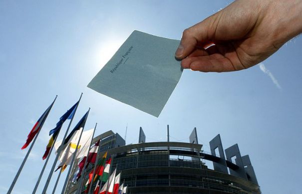 Purtătorul de cuvânt al PE: Ar fi bine pentru viitorul democraţiei dacă va exista o a doua creştere a participării tinerilor la alegerile europene