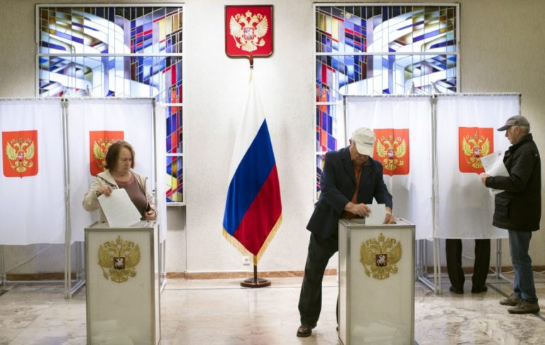 Rusia : Prezenţa alegătorilor este mai mare în majoritatea regiunilor decât în 2012