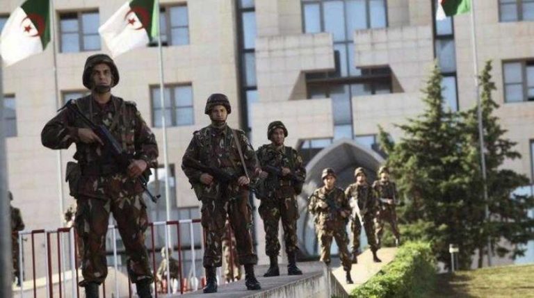 Șeful armatei algeriene declară că va face mai mult pentru a asigura pacea poporului