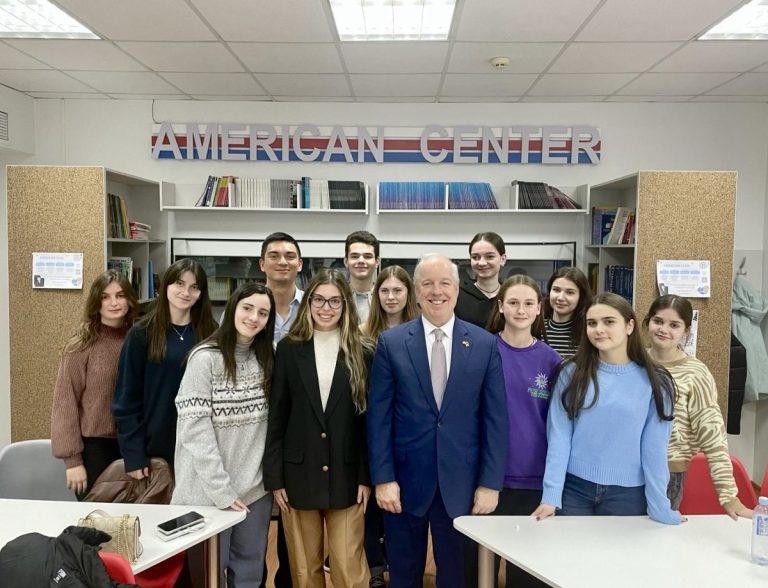 Ambasadorul american, vizită în Găgăuzia – susține transformarea digitală a agriculturii