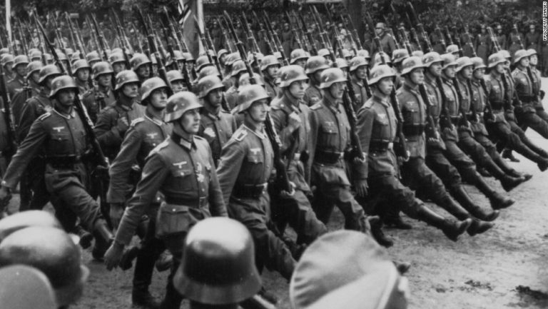 Polonia nu renunţă la despăgubirile de război cerute Germaniei