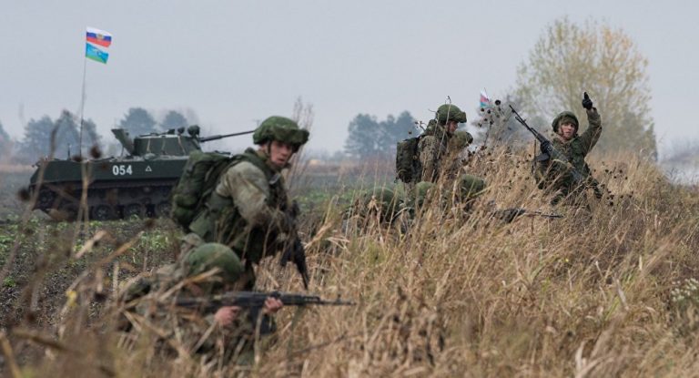 Serbia face un exerciţiu militar de amploare la frontiera cu Kosovo