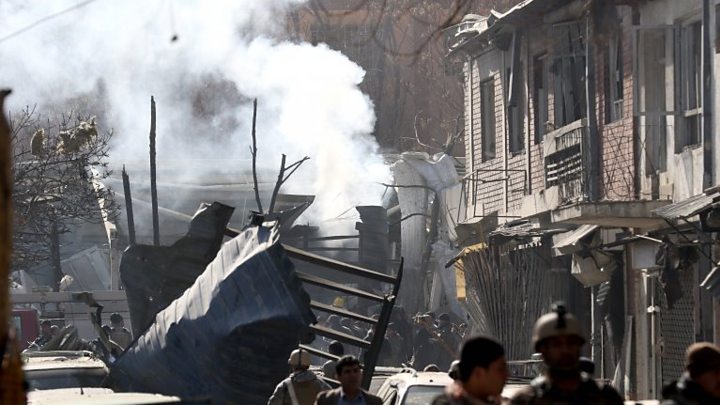 103 morţi şi 235 de răniţi – noul bilanţ oficial al atentatului de la Kabul