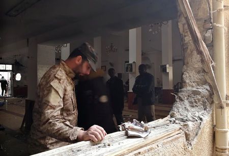 Libia : ATENTAT într-o moschee din oraşul Benghazi. Un mort şi 149 de răniți