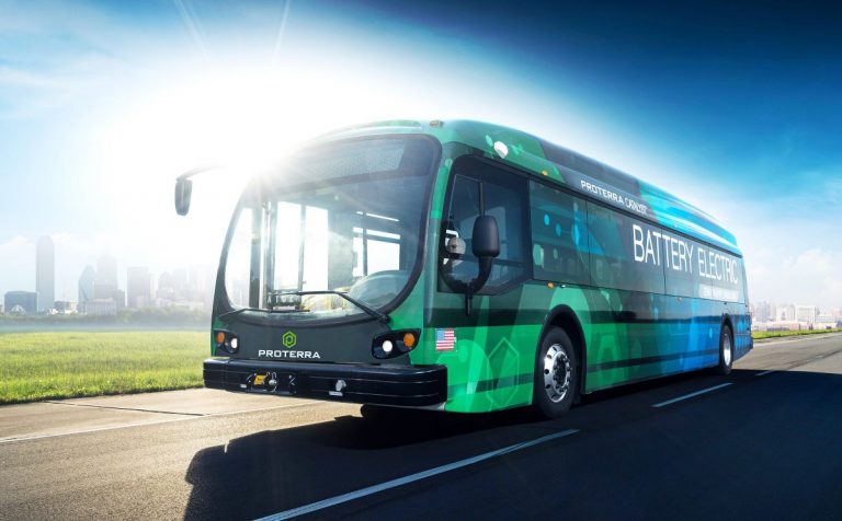 Comisia Europeană vrea autobuze urbane fără emisii de CO2 din 2030