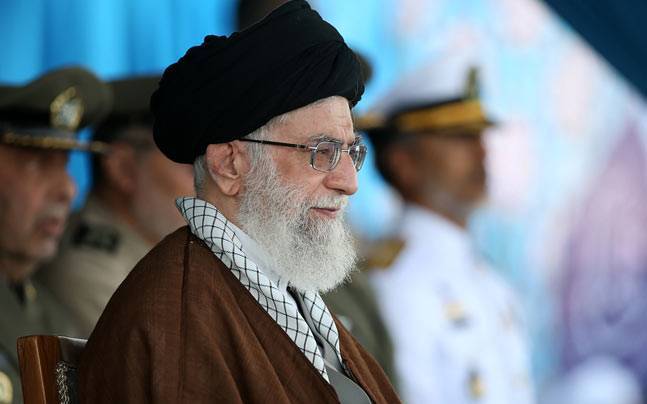 Liderul suprem al Iranului, ayatollahul Ali Khamenei, atenționează SUA: NU vom ceda intimidărilor