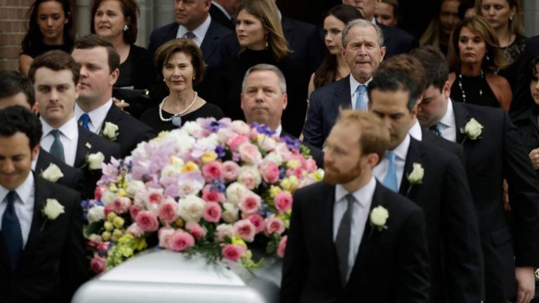 SUA : Barack Obama, George W. Bush, Bill Clinton şi George Bush au participat la funeraliile Barbarei Bush