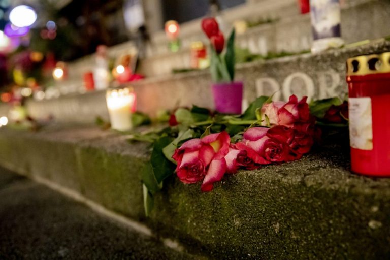 Germanii comemorează victimele atentatului de la târgul de Crăciun din 2016 din Berlin