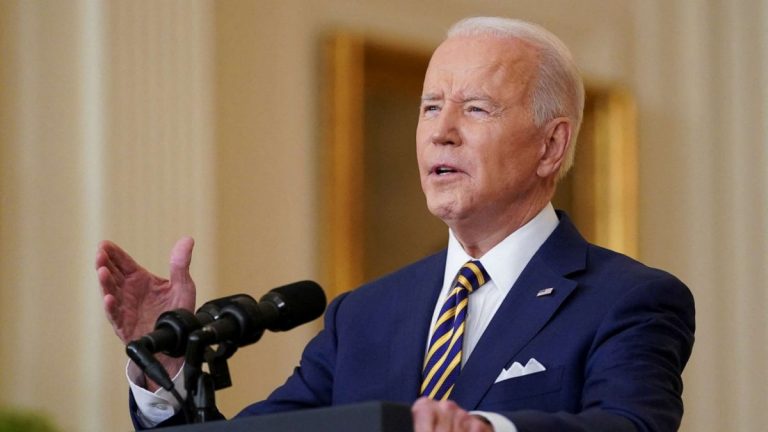 Biden autorizează deblocarea a 200 de milioane de dolari reprezentând arme şi alte tipuri de asistenţă pentru Ucraina