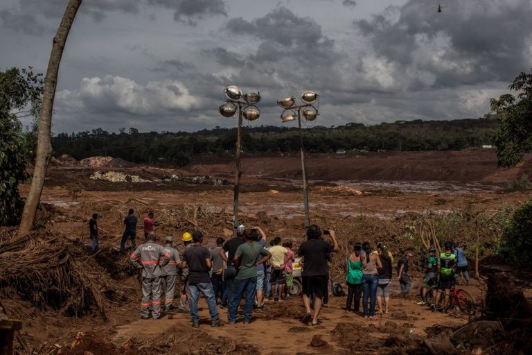 Bilantul catastrofei din Brazilia creste: 121 de morţi şi peste 200 de dispăruți
