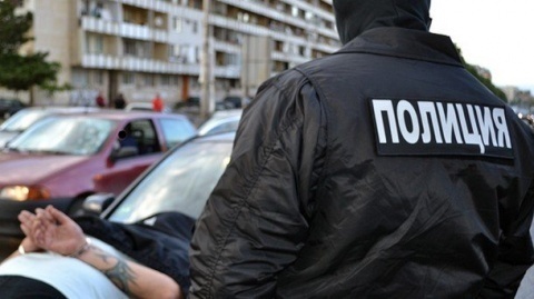 Zeci de ofiţeri bulgari de la un punct de trecere a frontierei cu Serbia, arestaţi pentru luare de mită