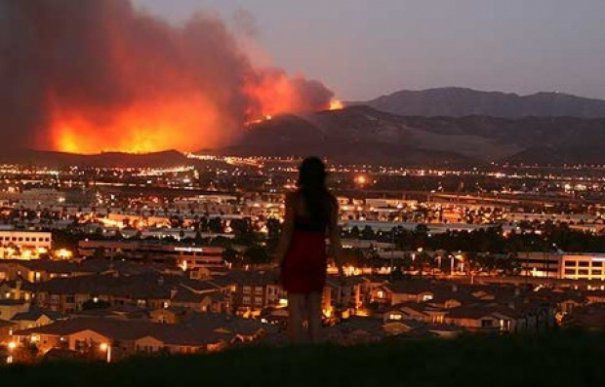 Casele vedetelor de la Hollywood distruse de incendiile din California
