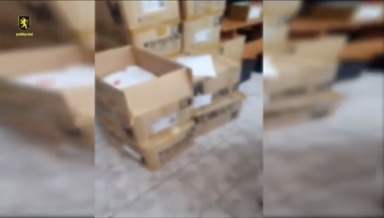 VIDEO Sute de mii de ziare tipărite cu caracter electoral, ridicate și transportate la Inspectoratul de Poliție  