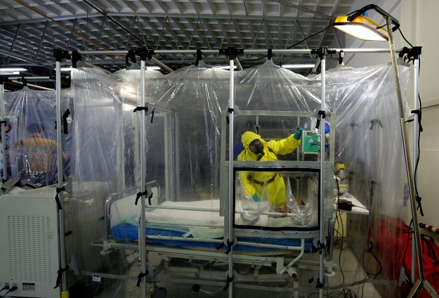 Ungaria : Un cercetător a fost izolat într-un spital din Budapesta după expunerea la Ebola