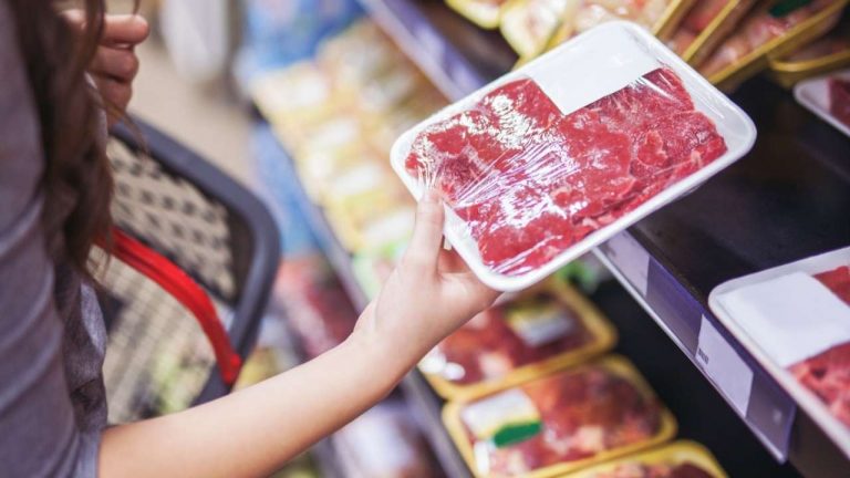Două companii americane au primit aprobarea finală pentru a comercializa carne cultivată în laborator