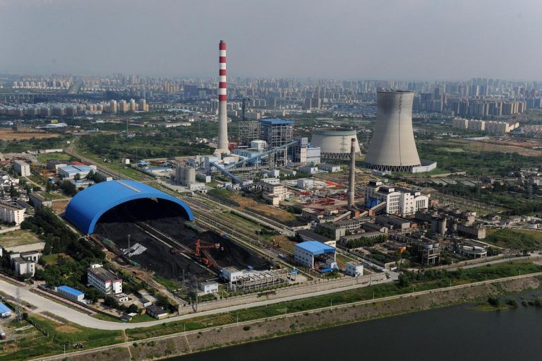 China lansează primul său reactor nuclear produs local