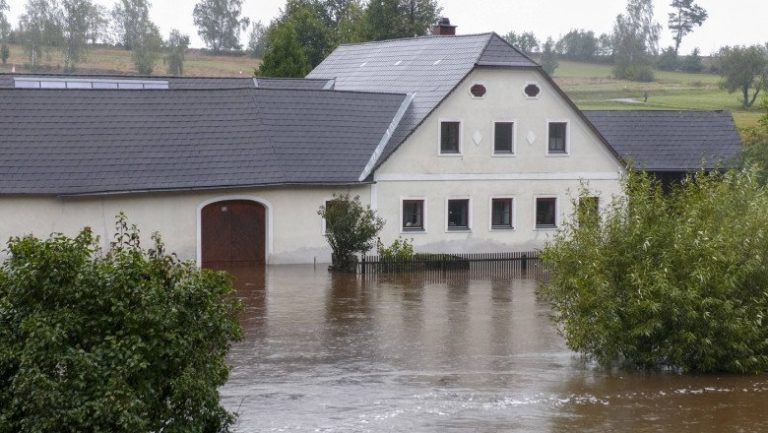 Cincisprezece morţi şi dezolare în Europa Centrală şi de Est, după trecerea furtunii devastatoare Boris