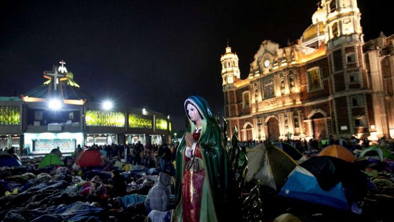 Pelerinajul dedicat Fecioarei din Guadalupe a atras milioane de credincioşi pe străzile din Ciudad de Mexico