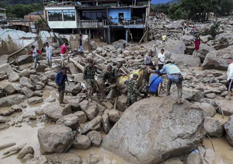 Ploile şi inundaţiile au făcut 271 de morţi într-un singur an în Columbia