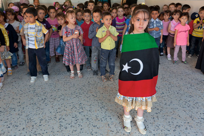 Italia găzduieşte o conferinţă privind criza libiană