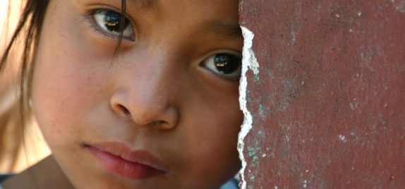 UNICEF: În ciuda progreselor, mutilarea genitală a femeilor continuă să crească