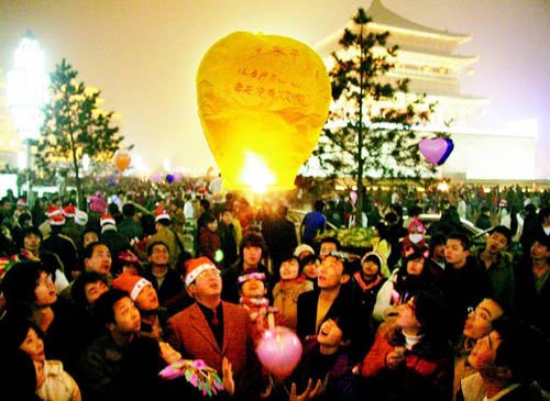 Chinezii sărbătoresc zilele acestea Crăciunul